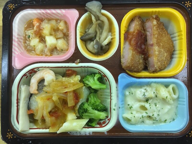 魚介のトマトコンソメと懐かしのハムカツ弁当